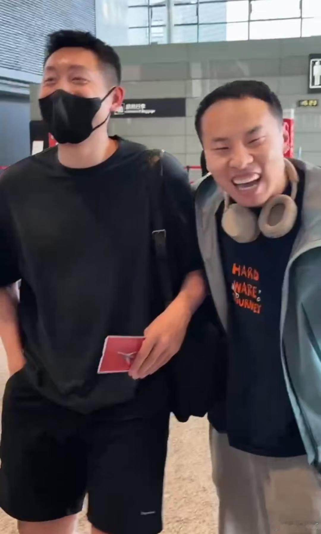 谁把徐志胜当许昕爸爸了📢震惊！奥运冠军许昕竟有95后