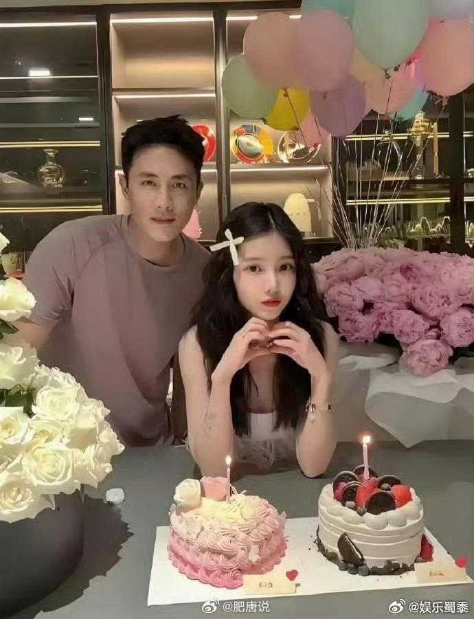 杜淳这是把妻子当女儿养了吧，她这状态哪像快40岁的人啊，分明还是十五六岁的小姑娘