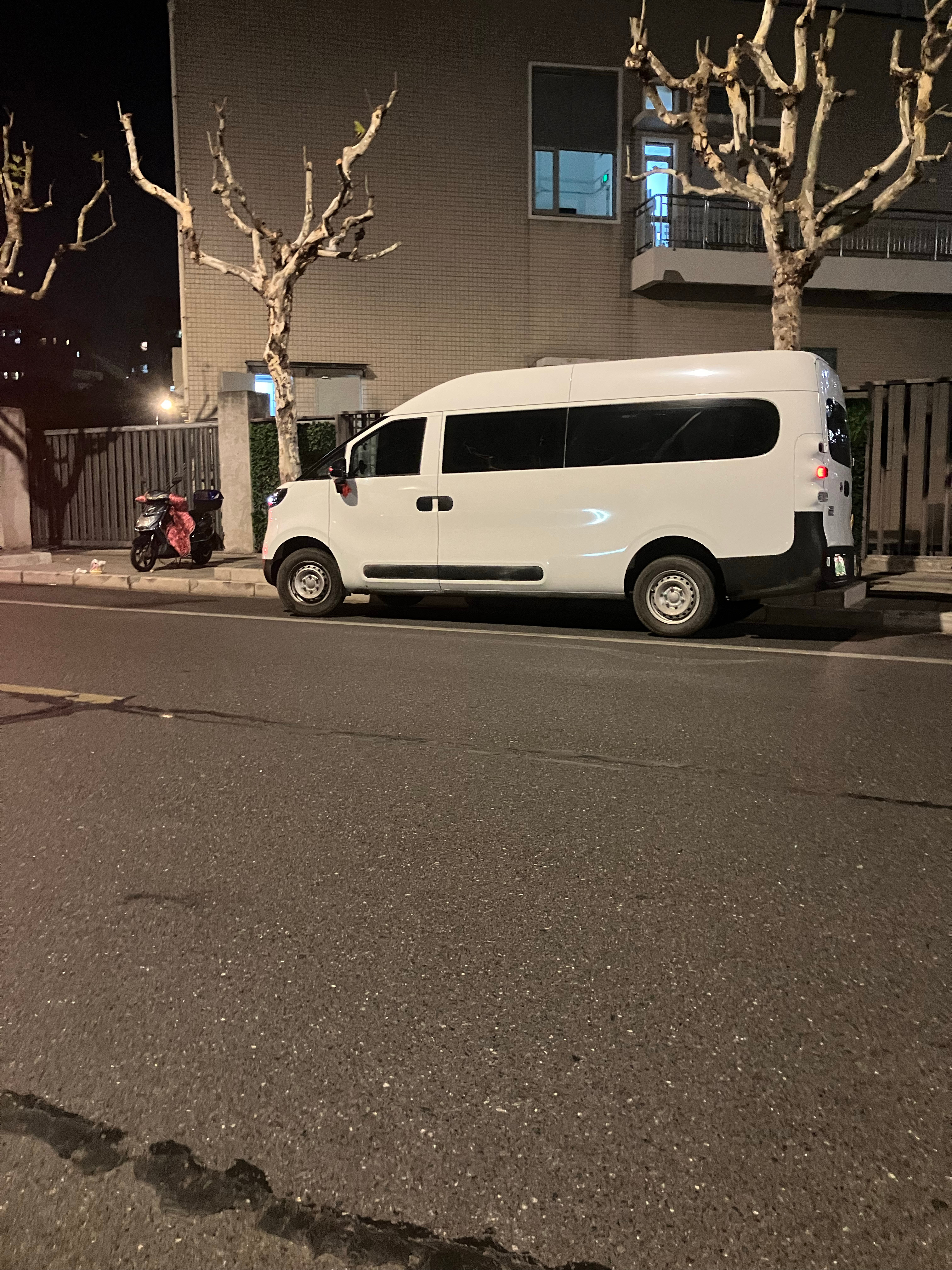 这个车外观挺好看的。 