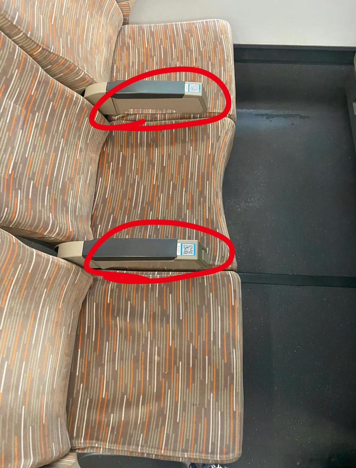 12306回应不想坐B座怎么办之前还说中间的B座要宽一些，但大家还是不愿意坐B座