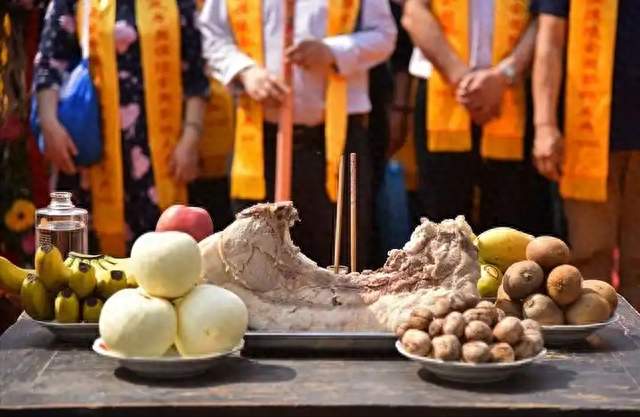长期不祭祖的家庭，十年后大多会变
