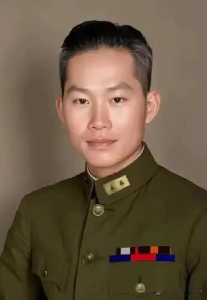 软禁33年的抗日名将，临终提出三桩心愿，蒋经国无言作答，清白迟到半个世纪
 
谁