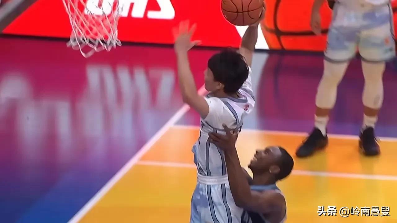 全明星MVP，
全明星3分王，
全明星新锐MVP，
于是吹，吹，拼命地吹，
结果