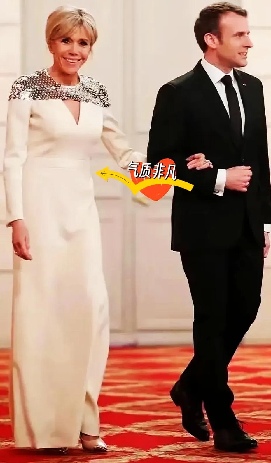 谁注意到了？

网友看了都忍不住调侃：“这每一步哪是踩在地上，分明踩着老公的心，