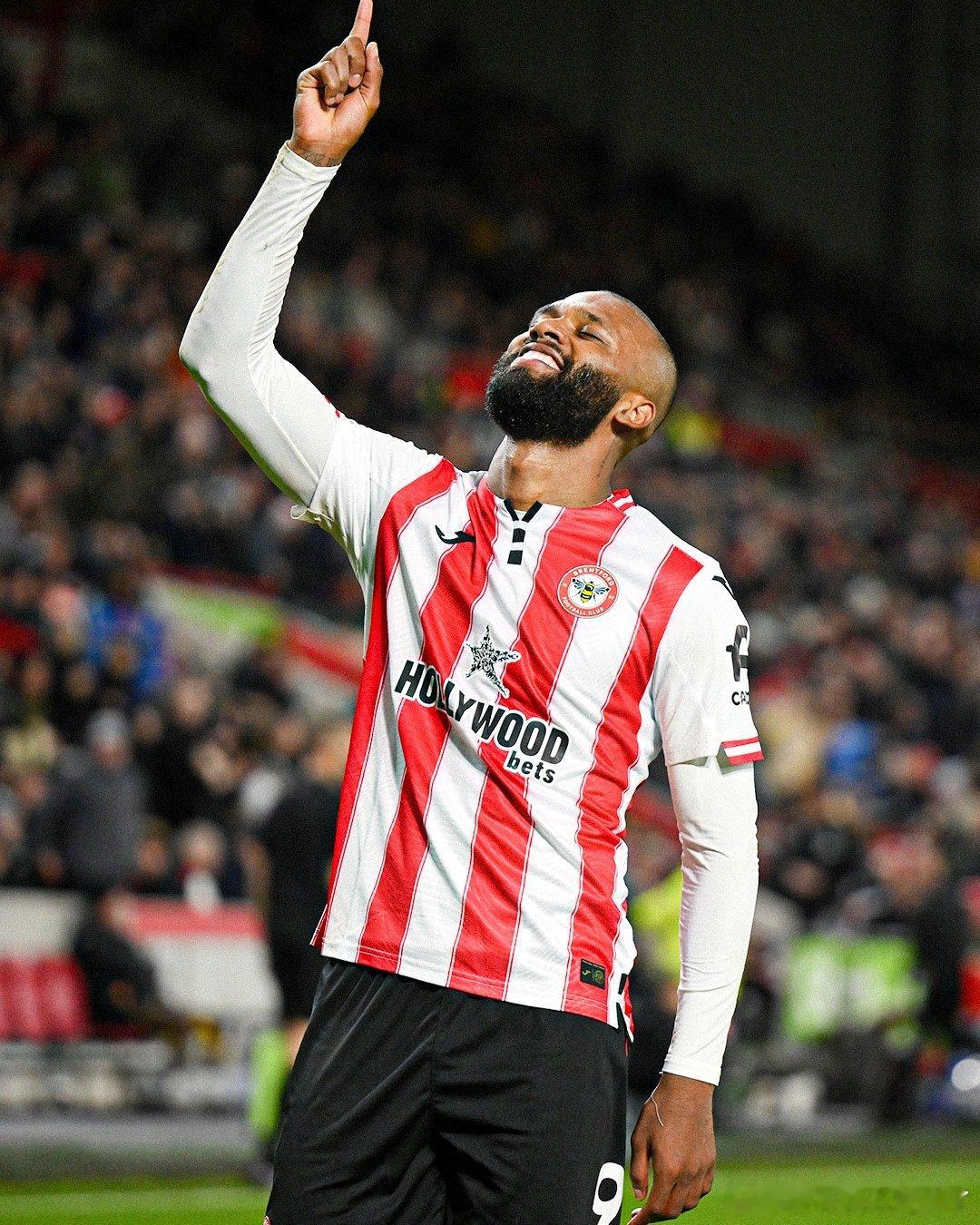 英超目前最红的射手炸子鸡没了姆贝乌莫和维萨布伦特福德前锋伊戈尔·蒂亚戈已在13场