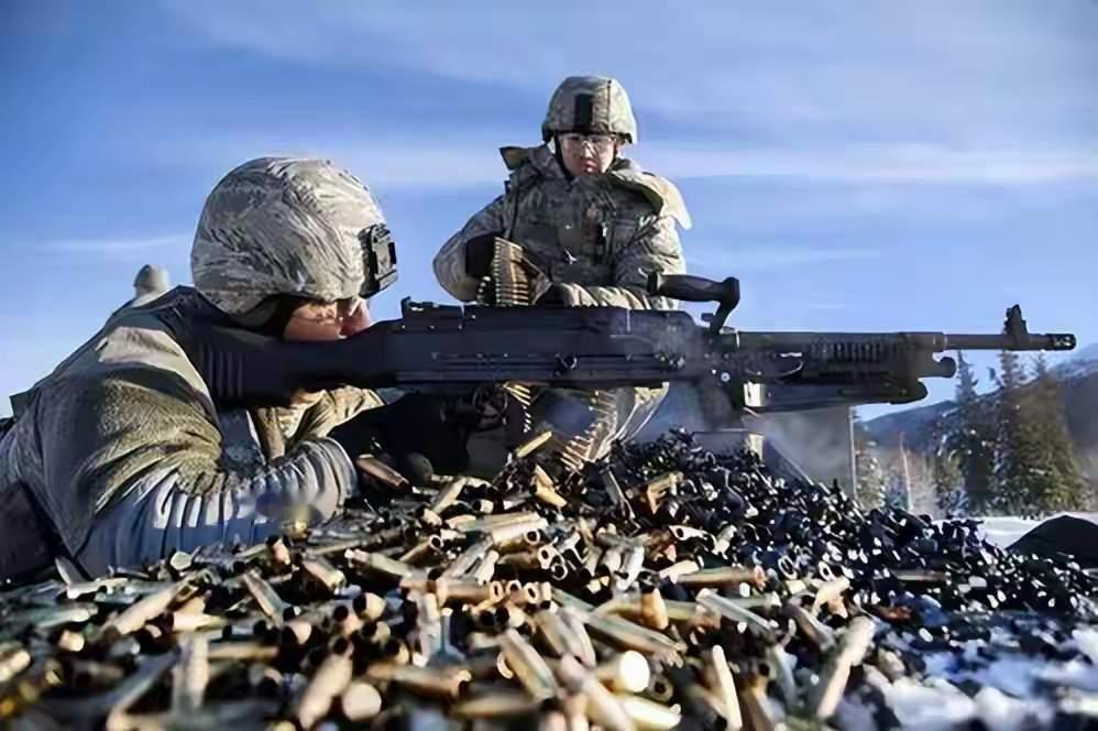 美国这个江湖“武林盟主”妄图称霸天下，要对全世界动拳脚！
自美国兵不血刃地入侵委