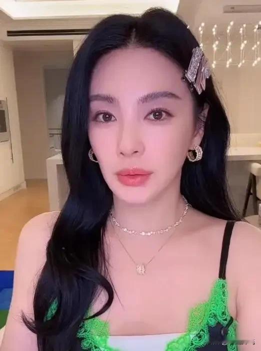 今年的腊八节
最难过的不是闫学晶也不是孙涛，而是张雨绮



本来她已经参加辽宁