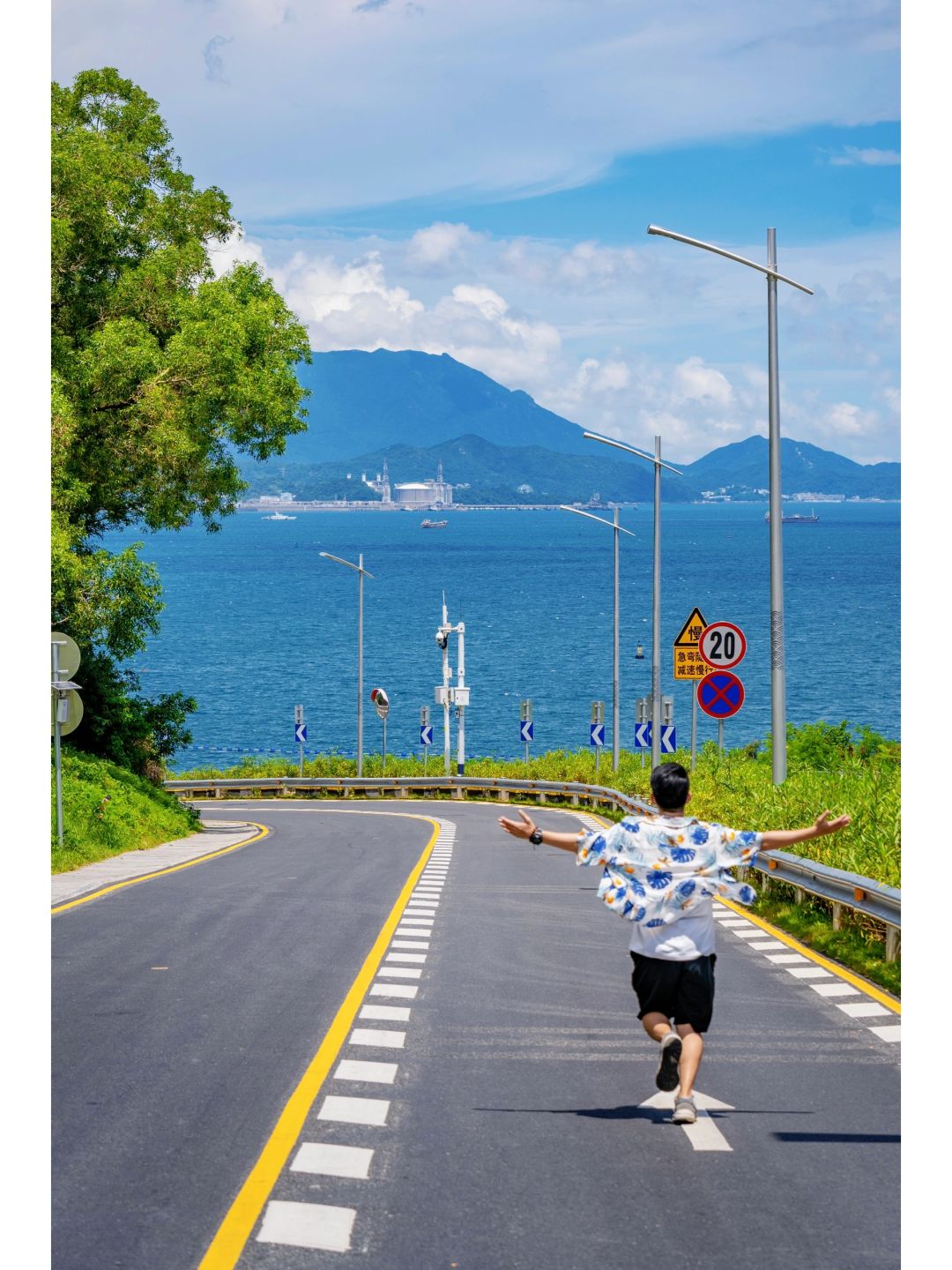 为了这条沿海公路愿意来深圳一万次…🌴🌴🌴