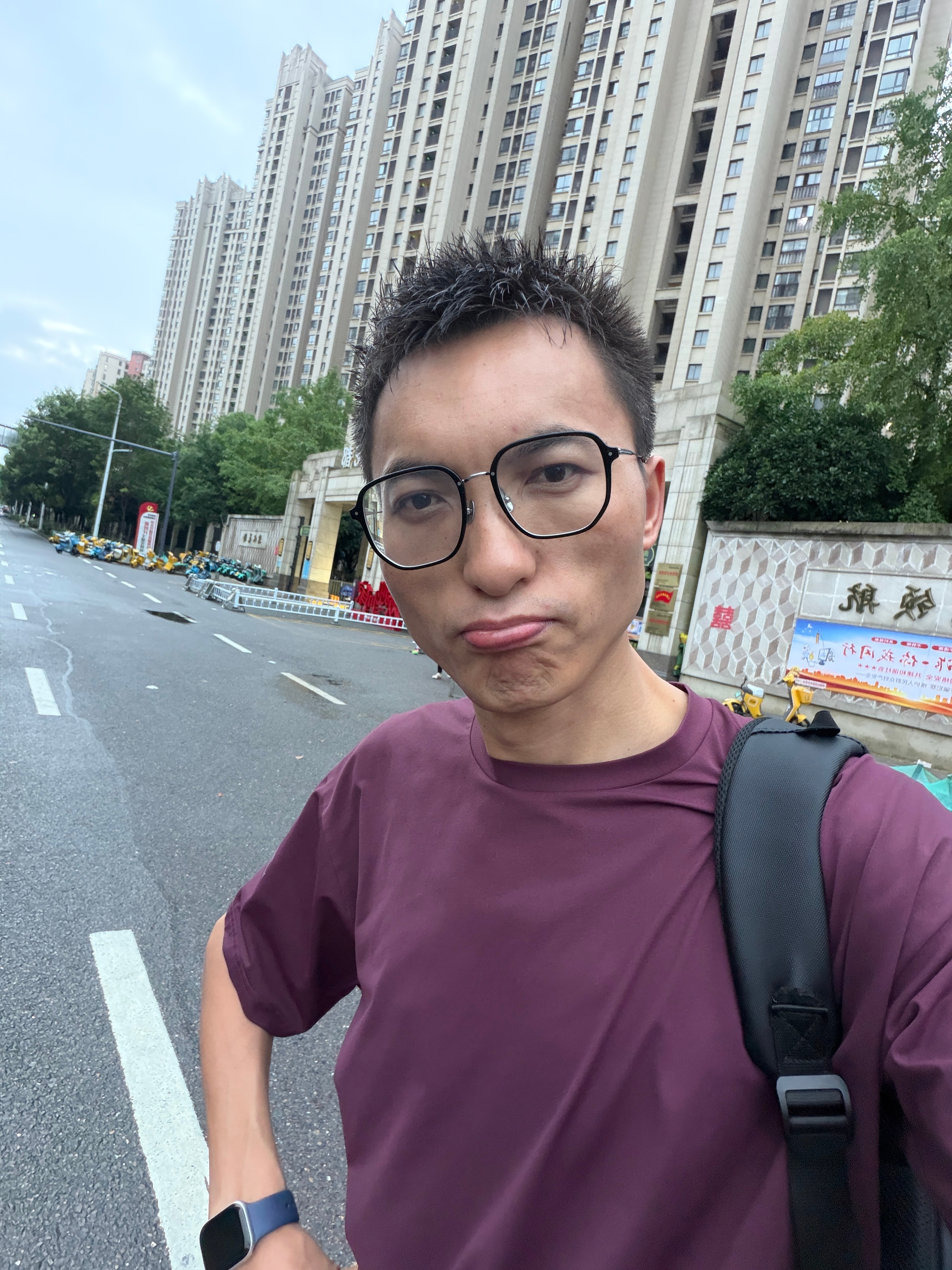 早起赶飞机的鸟儿，我很困让大家开心一下吧，评论，抽10个包🧧 