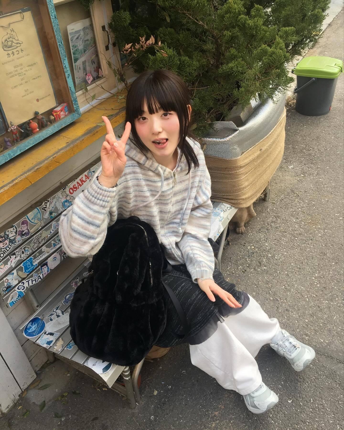 看起来QQ弹弹的 特别好捏的小女孩一枚吖 ​​​