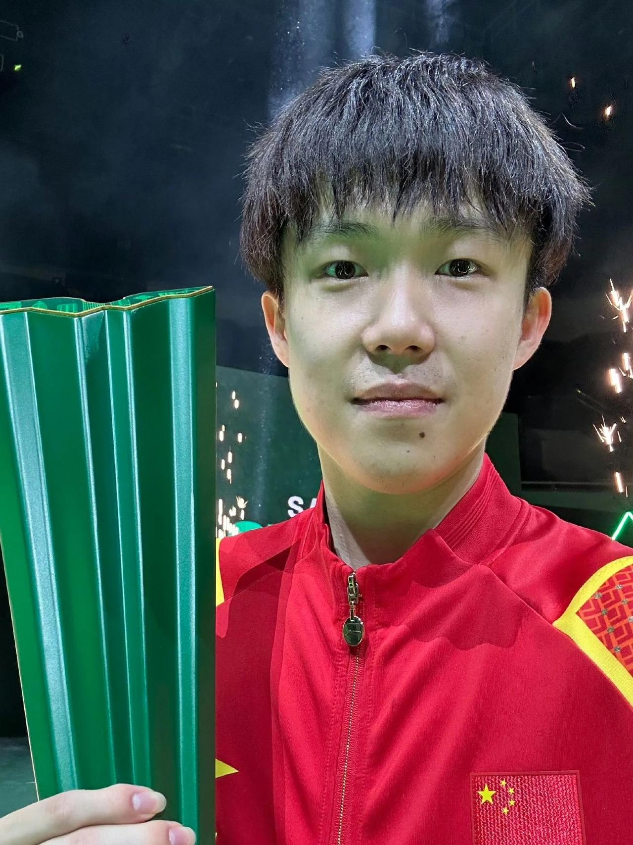 有望在巴黎奥运首次夺得奥运金牌的十大中国运动员：
1.王楚钦（乒乓球）
2.覃海