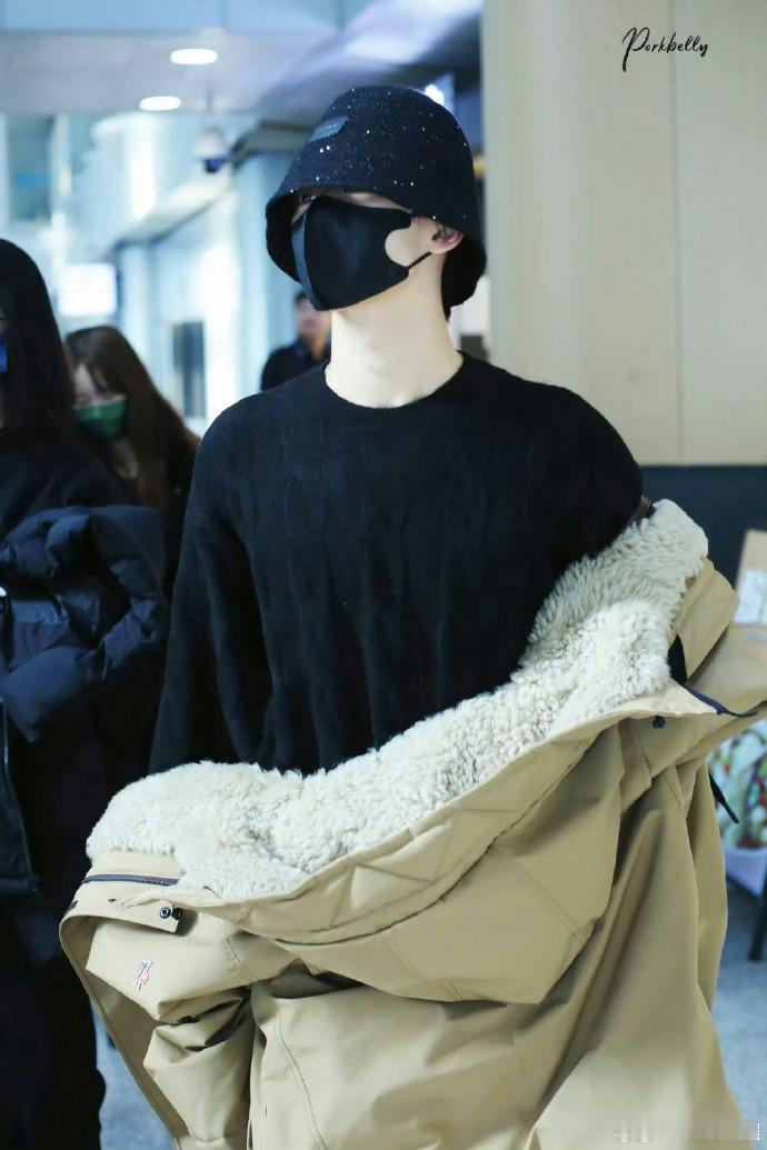 R1SE 解散四年再合体！蘑菇屋 2 路透释出，还是熟悉的少年感 