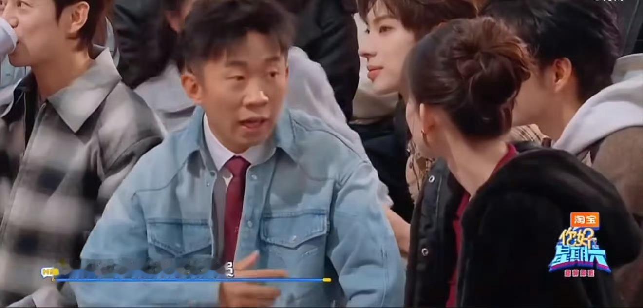 娜扎 有福气的人都不上镜 娜扎好暖啊，听到颜安说网上都说他是“下镜脸”，安慰他说