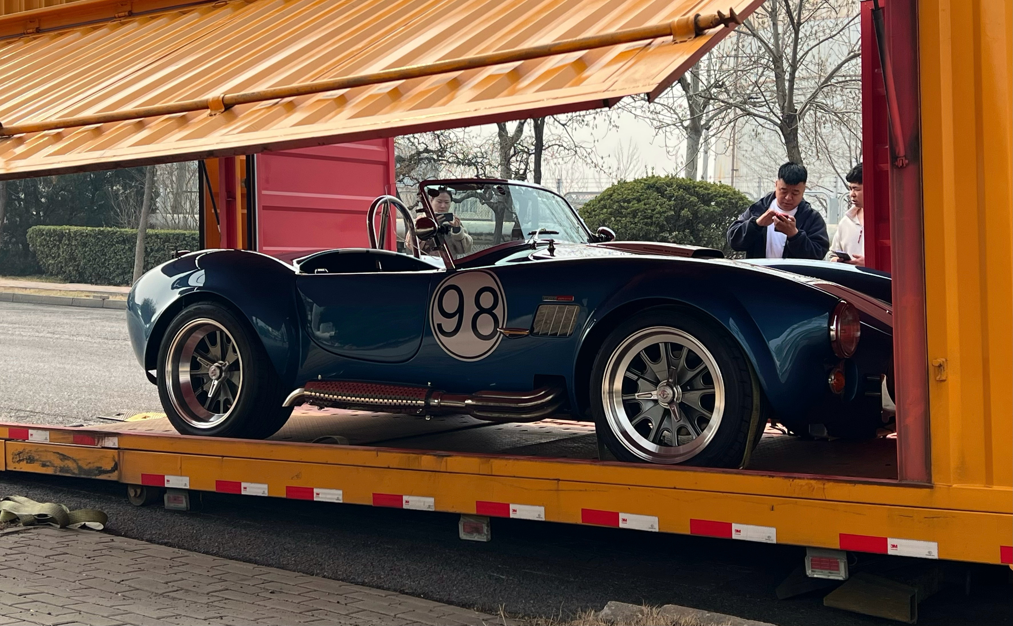 Shelby Cobra 复刻出发苏州GT show 天津·中国天津自由贸易试验
