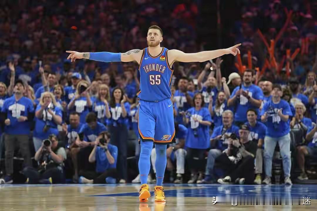 哈腾跟申京搭档感觉才是最完美的内线组合，大家说是不是！！！