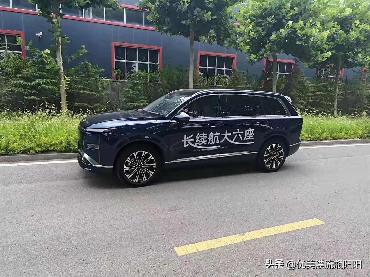星光L采用前麦弗逊+后四连杆独立悬架架构，联合摩迪马蒂国际顶尖团队专属调校。历经