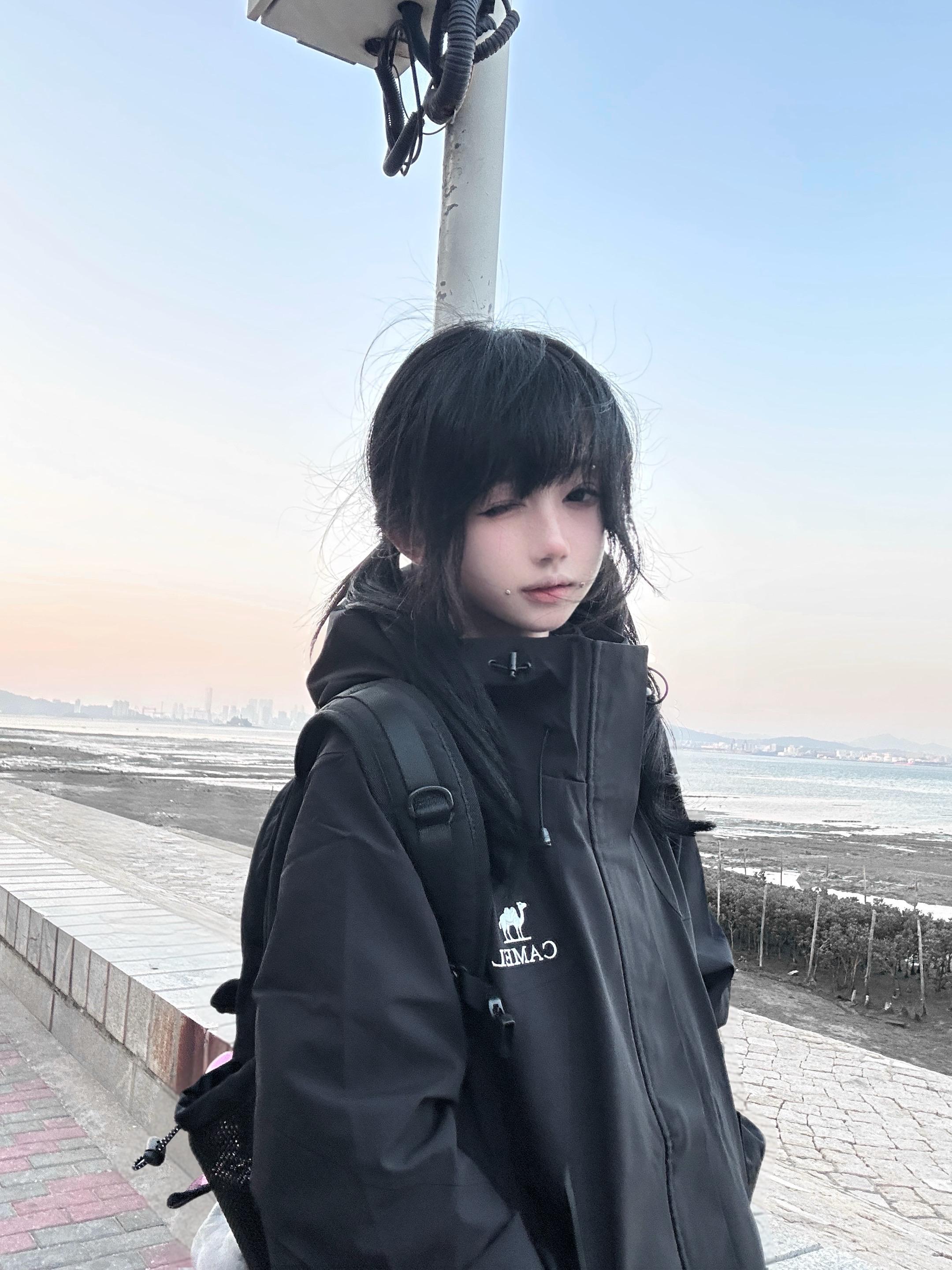 如果全世界指责你，我们就不要这世界
