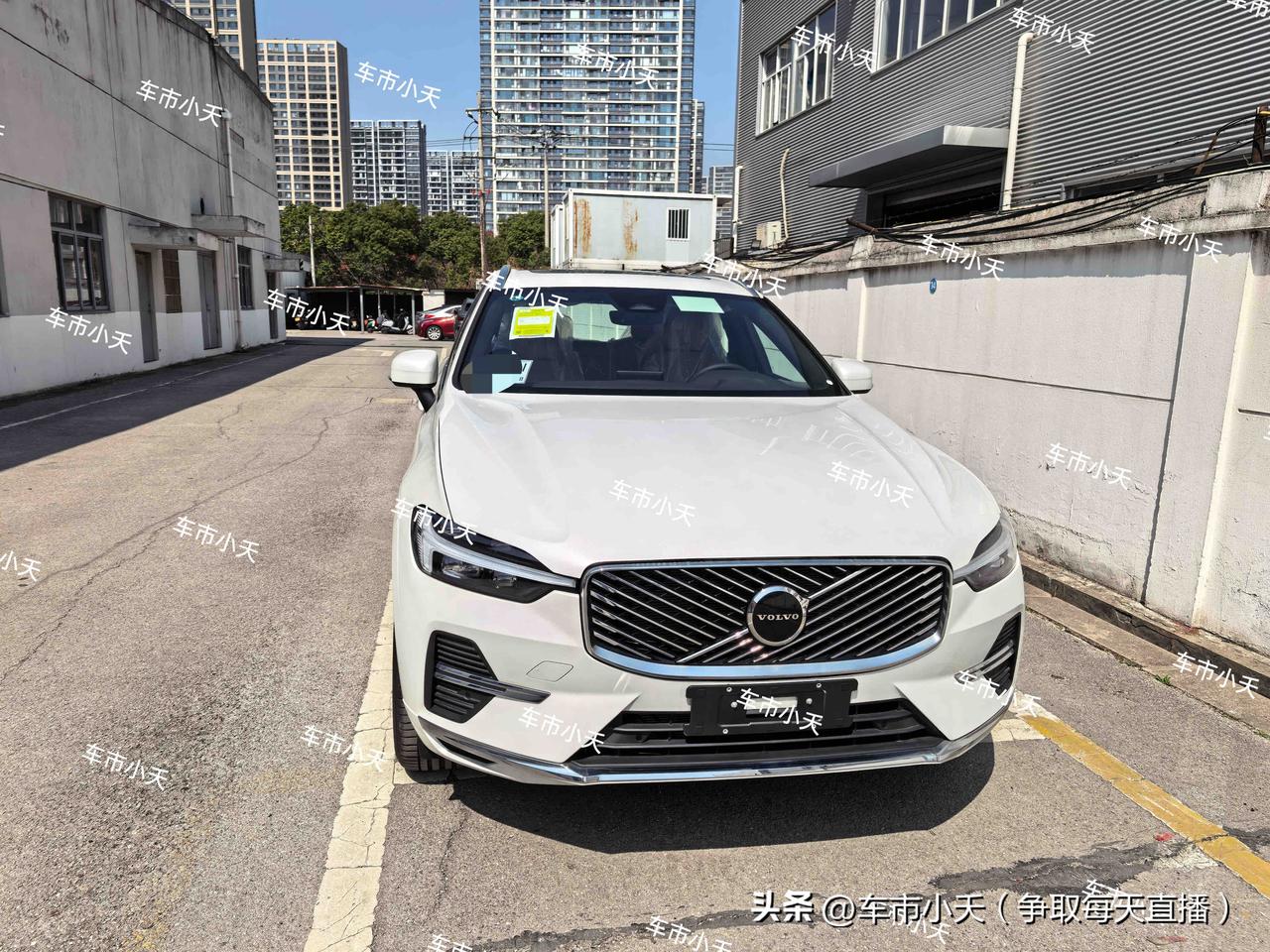 提车日记：沃尔沃XC60提车

今天给河南的小伙伴提了一辆沃尔沃XC60，配置是
