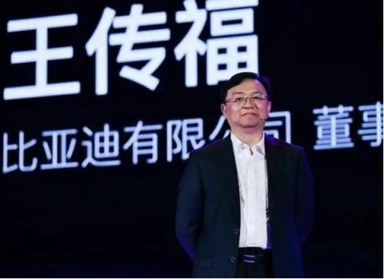 19年前，花旗银行主管嘲笑比亚迪提出的“2025年成为全球第一”。
 
15年前