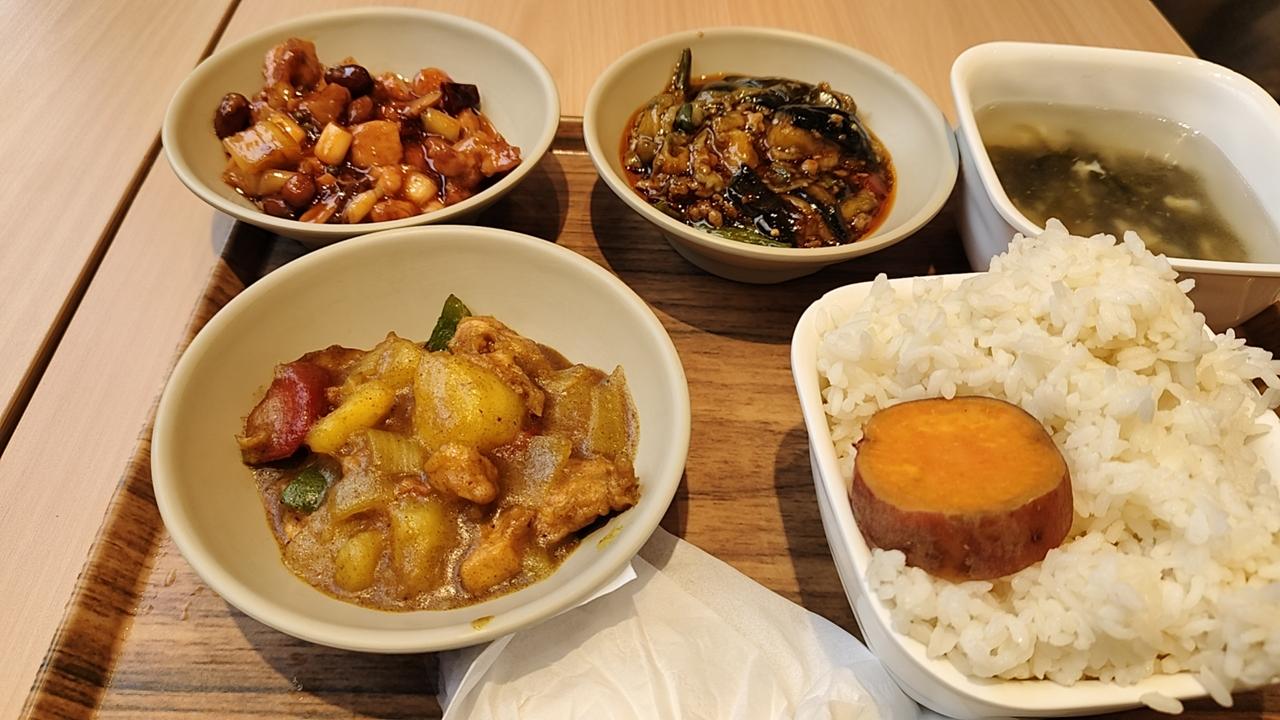 午餐-乡村基的菜品也不错，感觉质量下降了