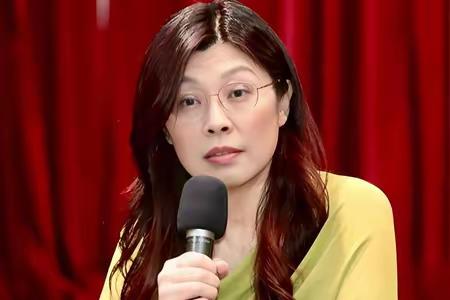 作为身在台湾省的中国国民党主席，她做出的重要决策，基于公私两方面，目标就是两个字