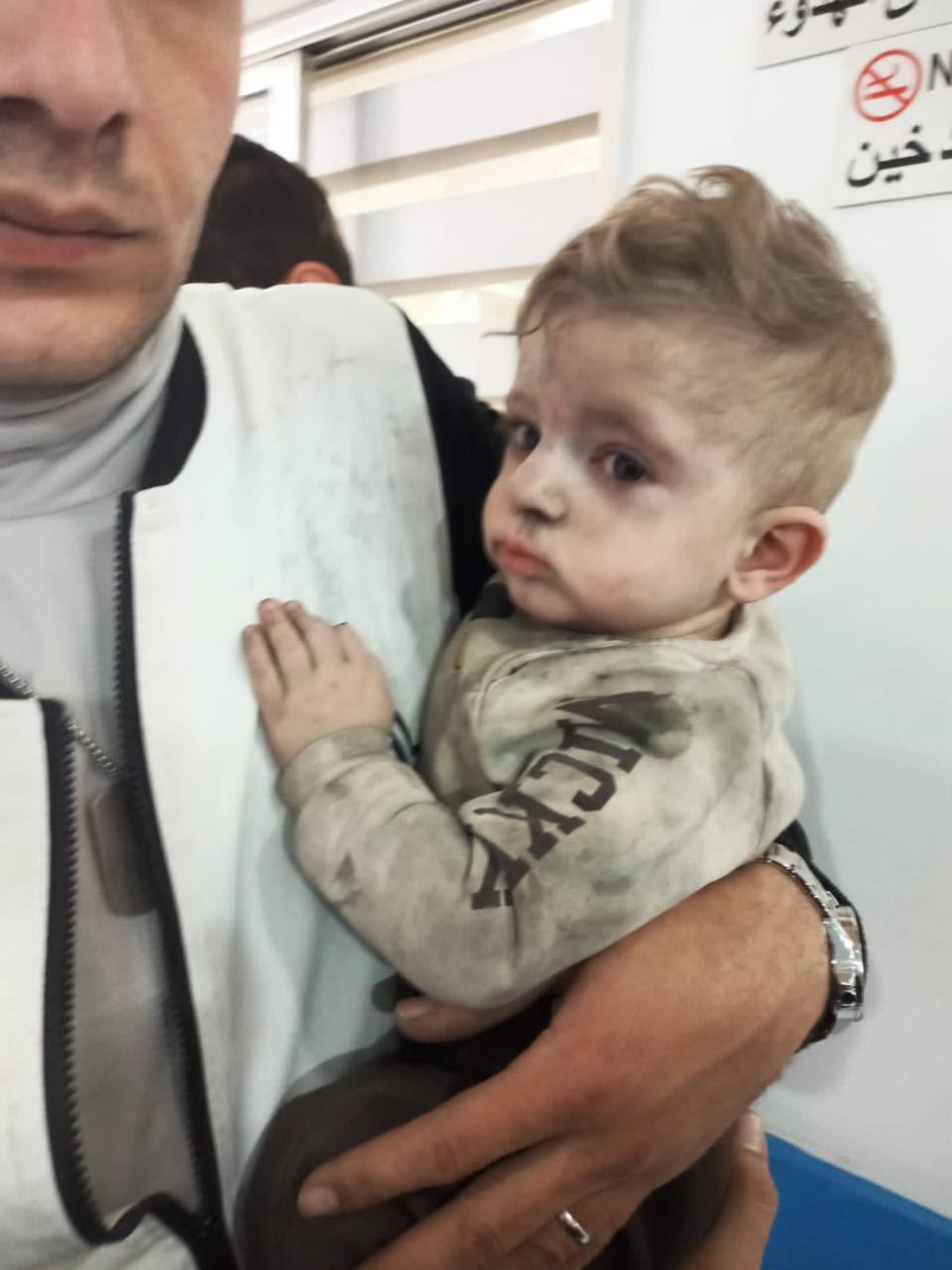 根据以色列媒体报道，超过200架战斗机正在参与对黎巴嫩平民的致命震撼打击 ，医院