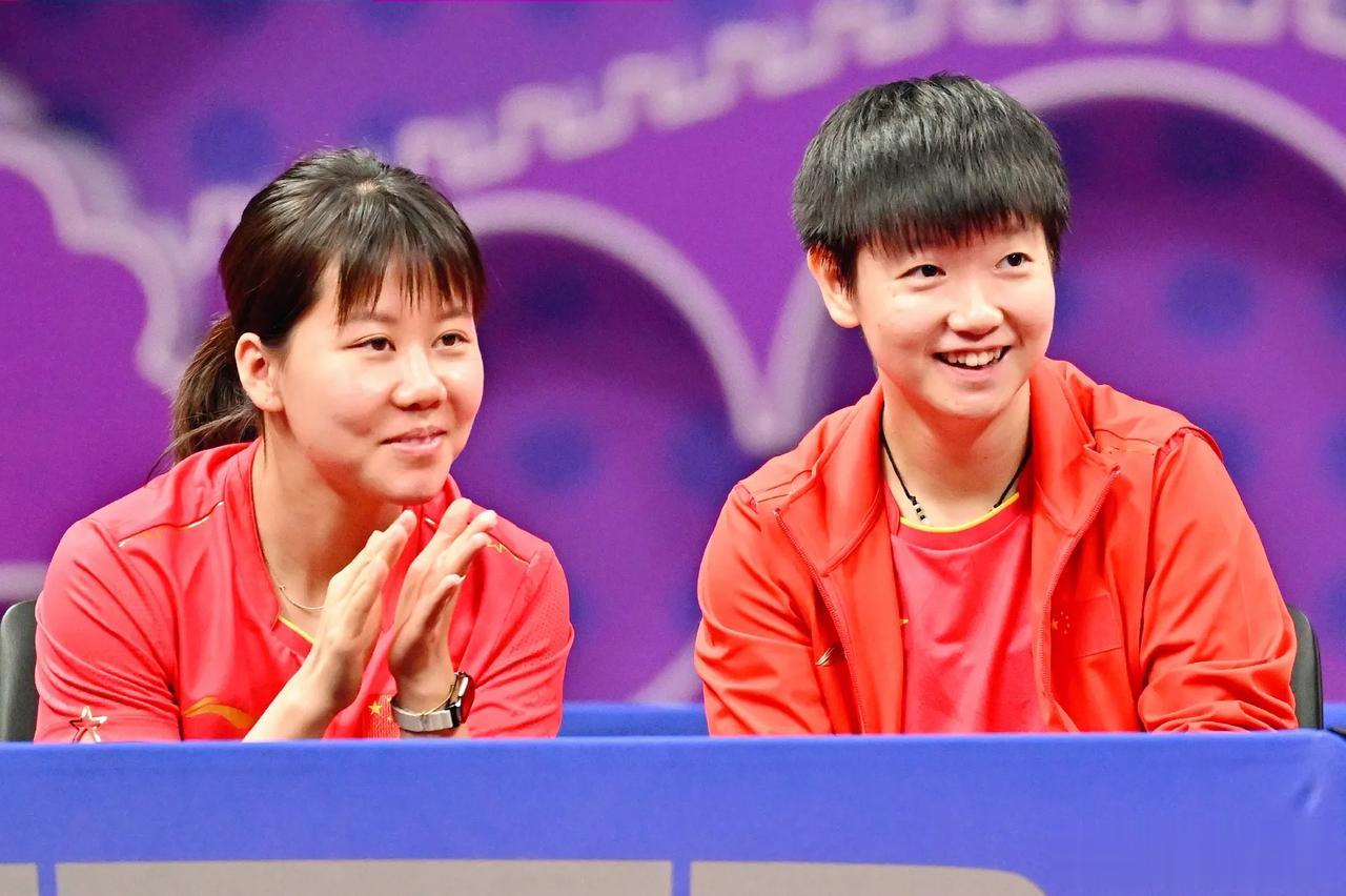 国乒冲击三冠！
兰州球星赛10月7日赛程
【男双决赛】
13:30 林诗栋/徐瑛
