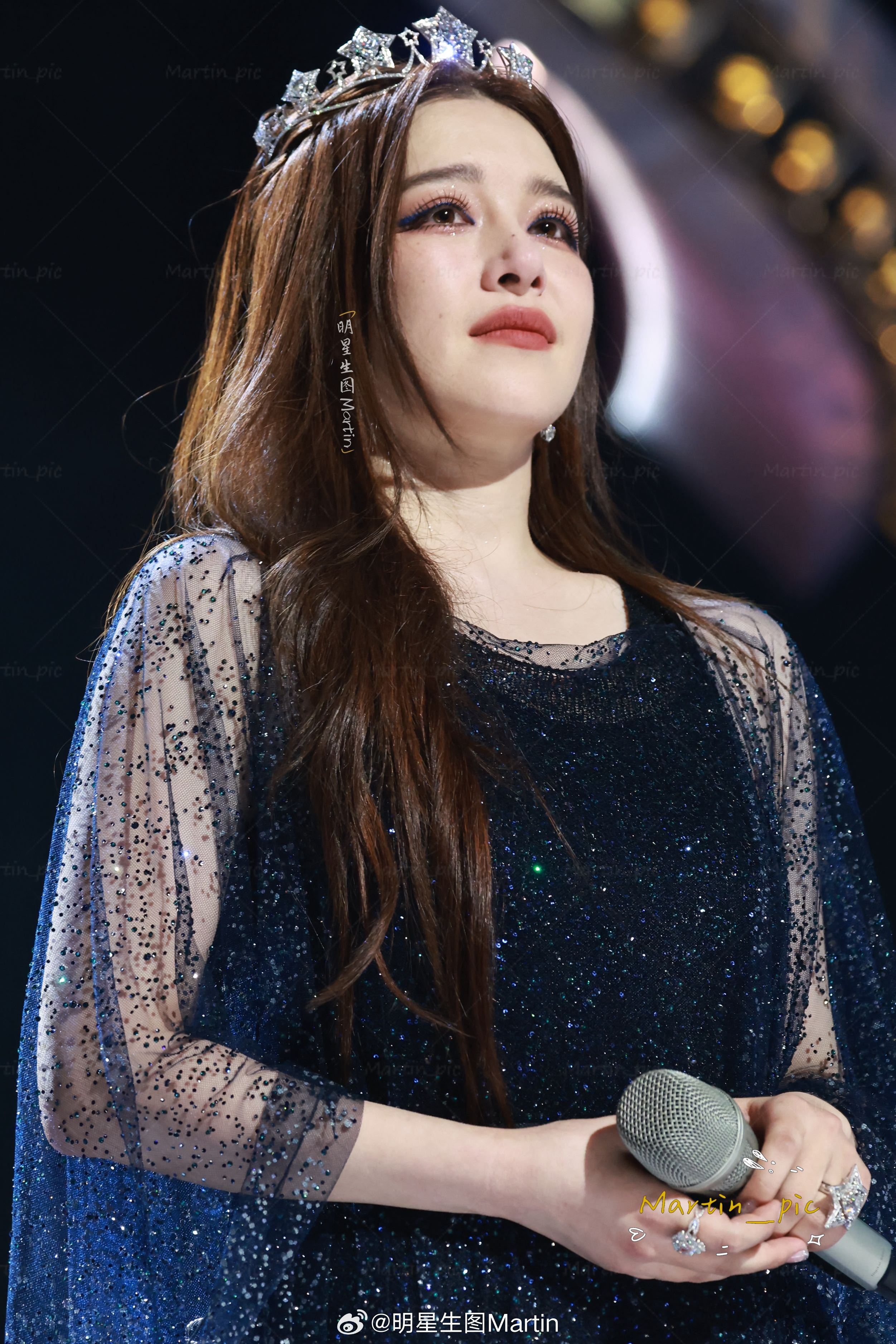 阚清子 阚清子浪姐总决赛生图 女王加冕仪式👑阚清子送了潇洒小姐团钻石