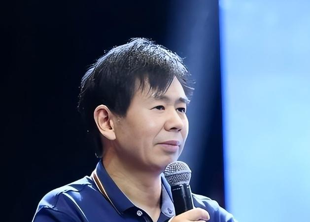 网传戴旭上校曾说了一句大实话，如果中美真的打起来，中国可能会吃点亏，但是美国也绝