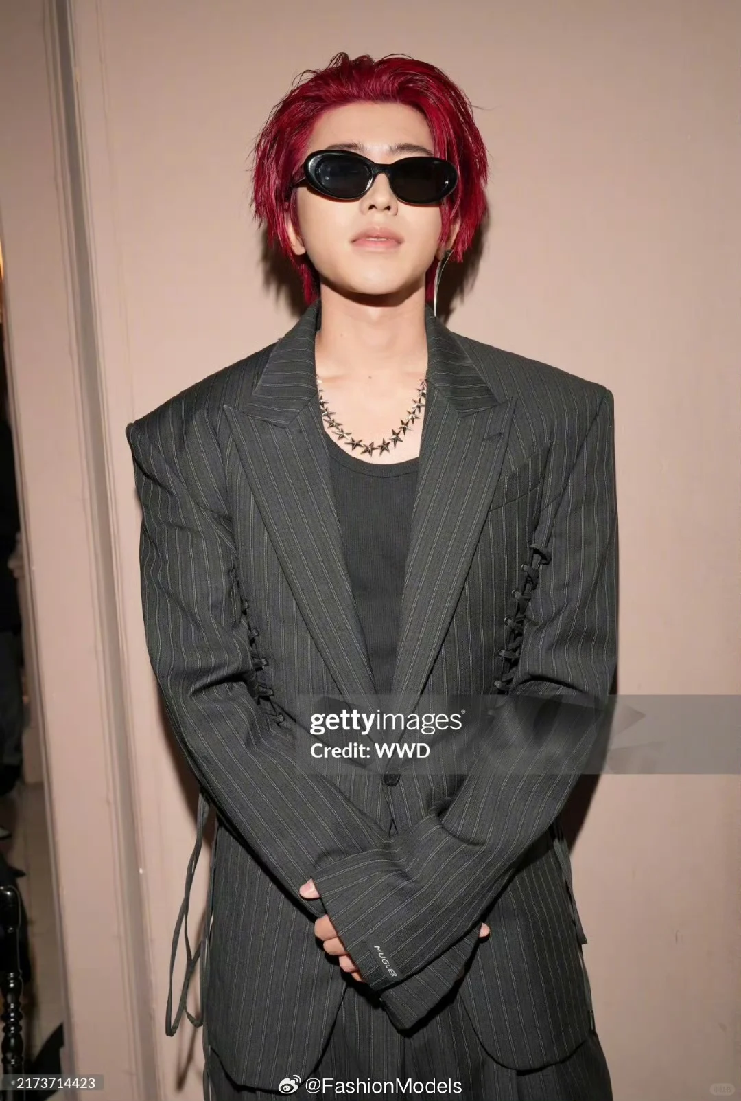 丈夫的容貌，妻子的荣耀