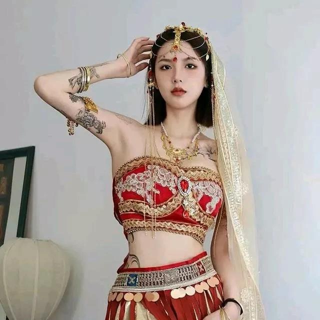 古风美人，金碧辉煌，惊艳了时光