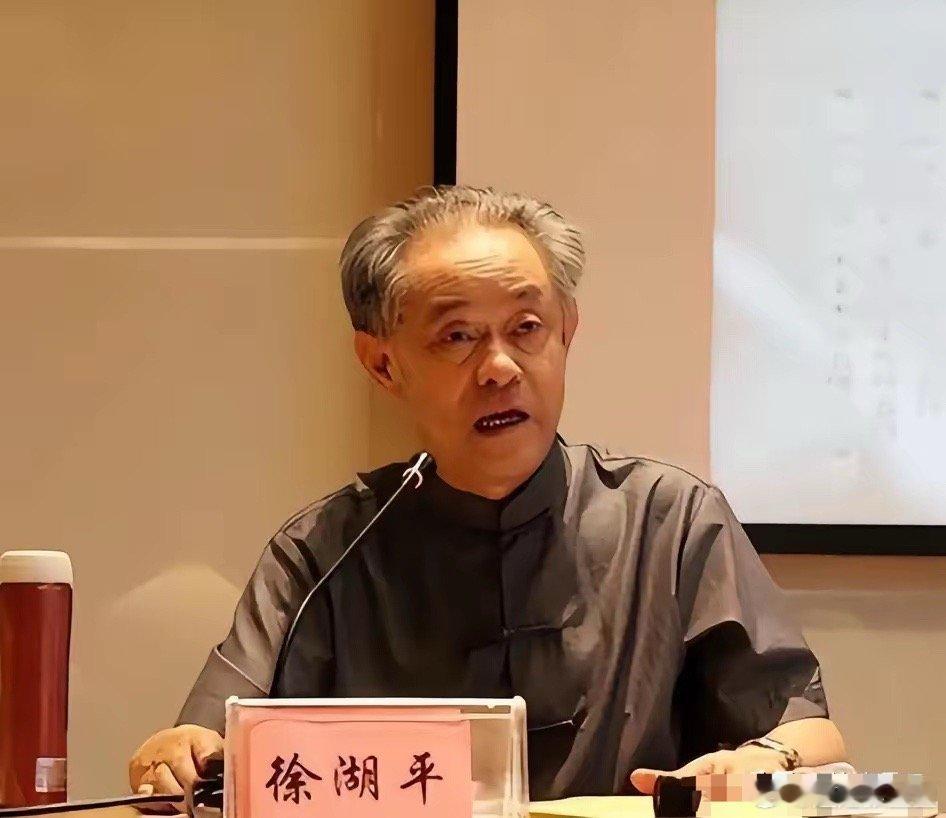 同样是南博的监守自盗，一个偷了18万挨了枪子，一个批走上亿名画被判3年。30年前