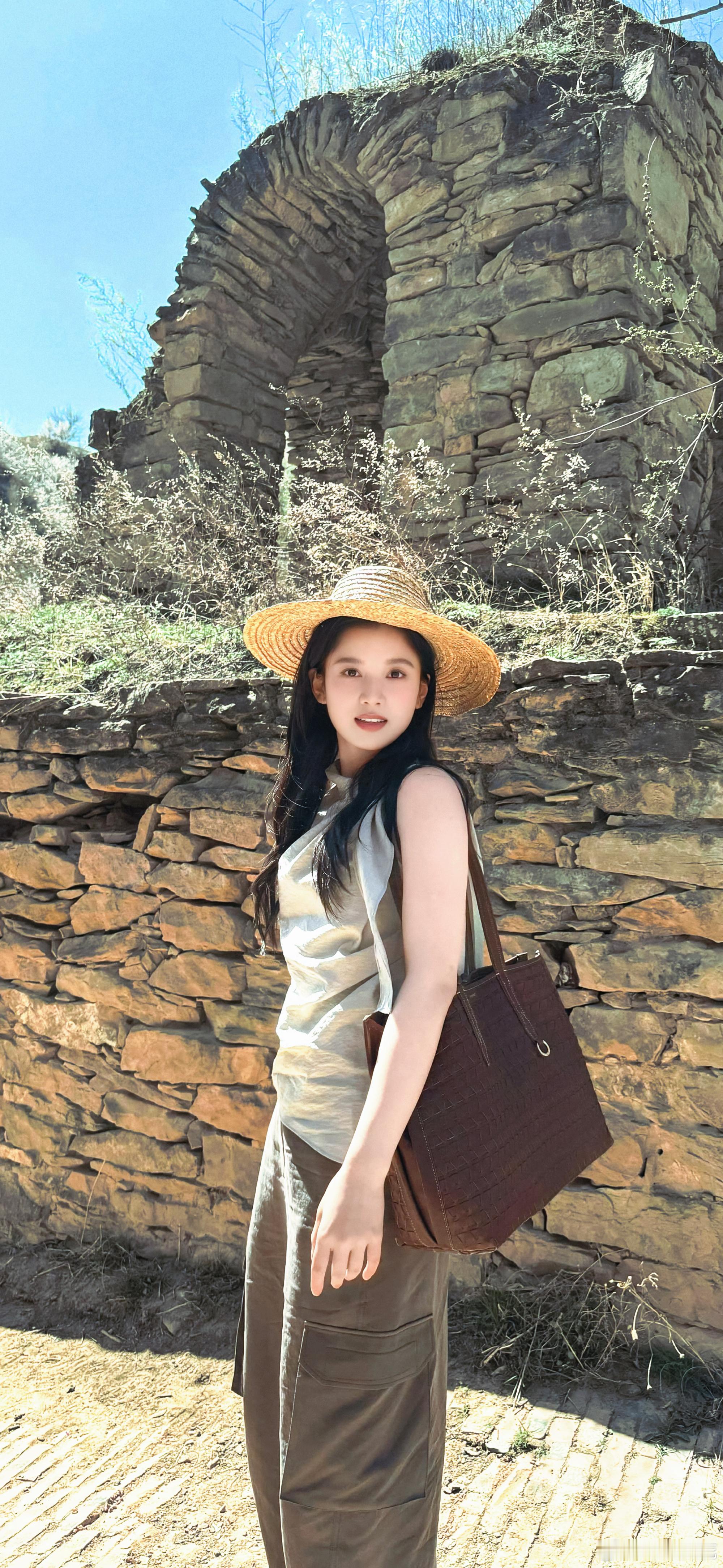 这张好美吧 遭不住了女神 有点太漂亮了！！！cr： ​​​