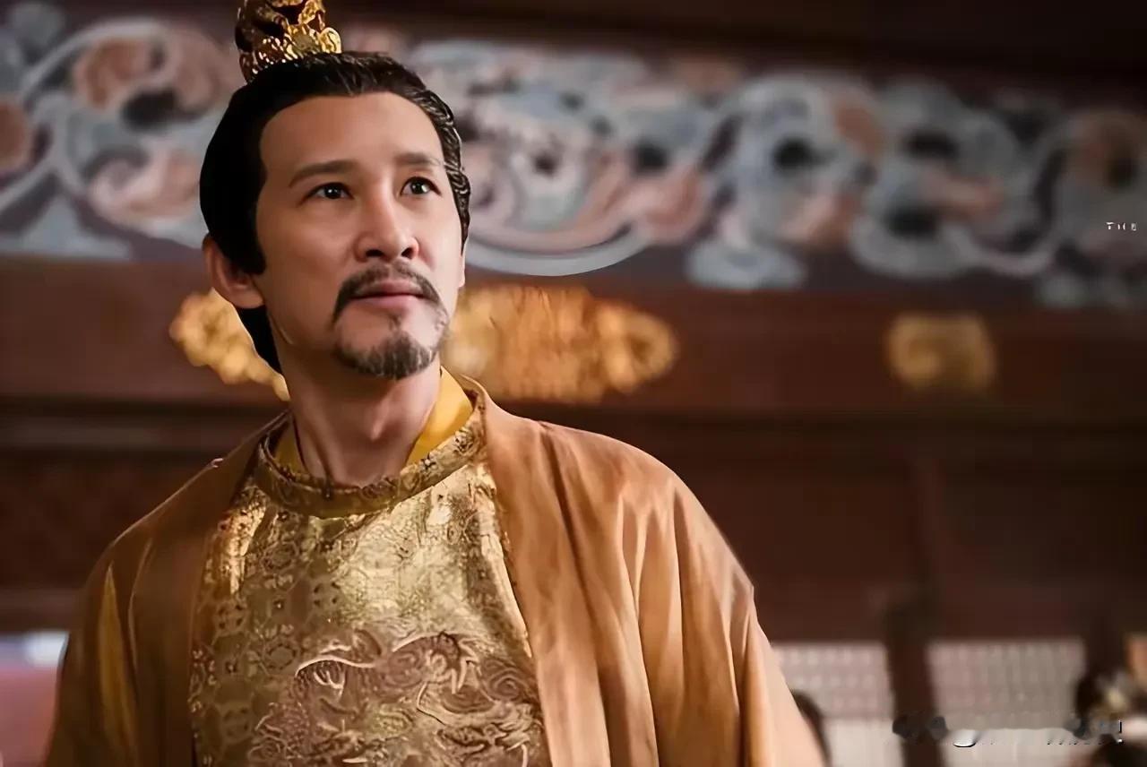 一看见电视上臣子见到皇帝就跪大叫“万岁爷”就想笑，只有辫子戏才这么称呼。正式场合