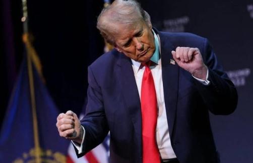 美国开始慌啦！美国把对中国的关税从145%降下来了，结果却发现中国客户没了，根本