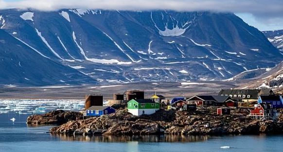 “不使用武力”夺岛
        在丹麦格陵兰岛问题上，欧洲及北约面对美国根本