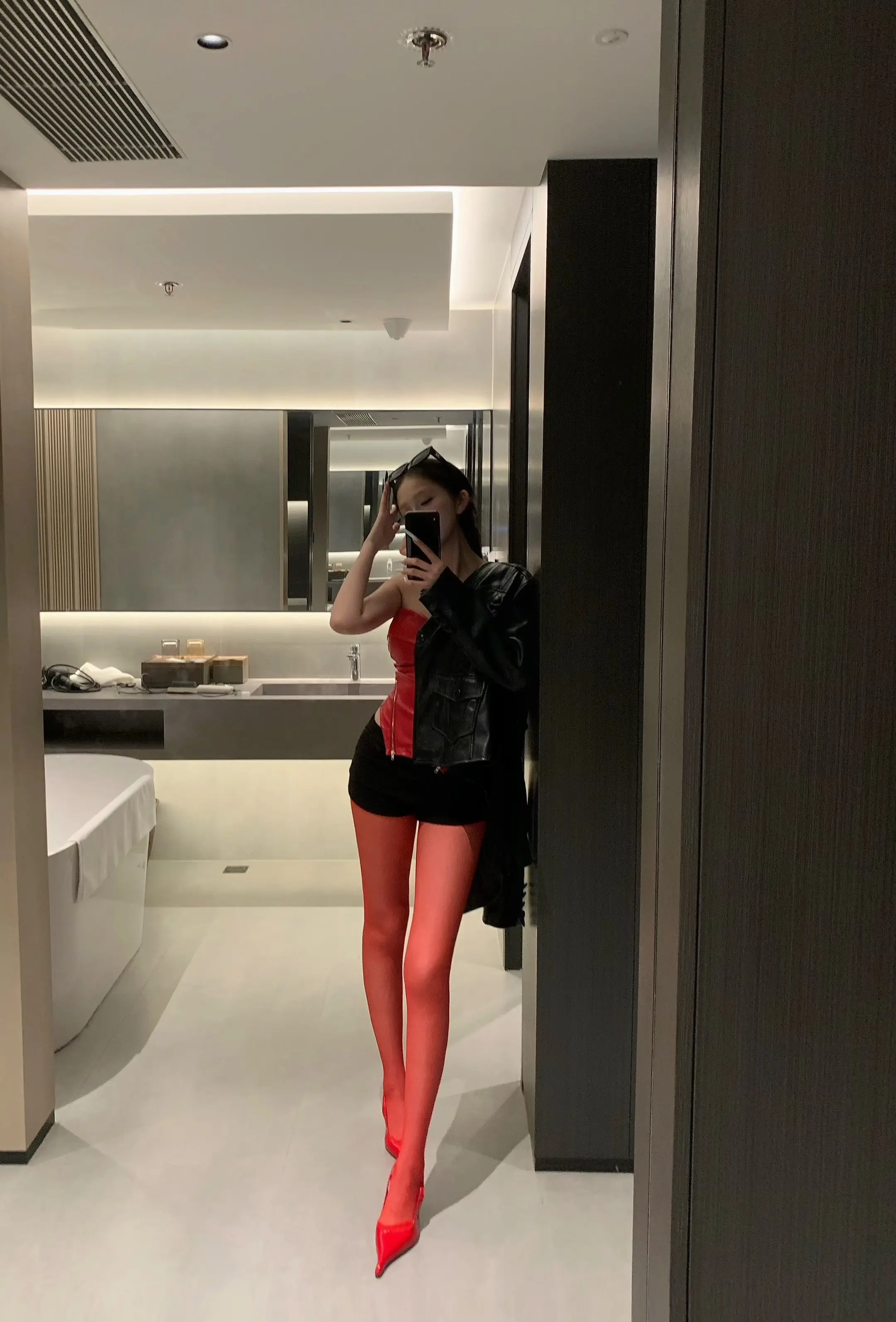 祝福只是说说而已  幸福根本轮不到你