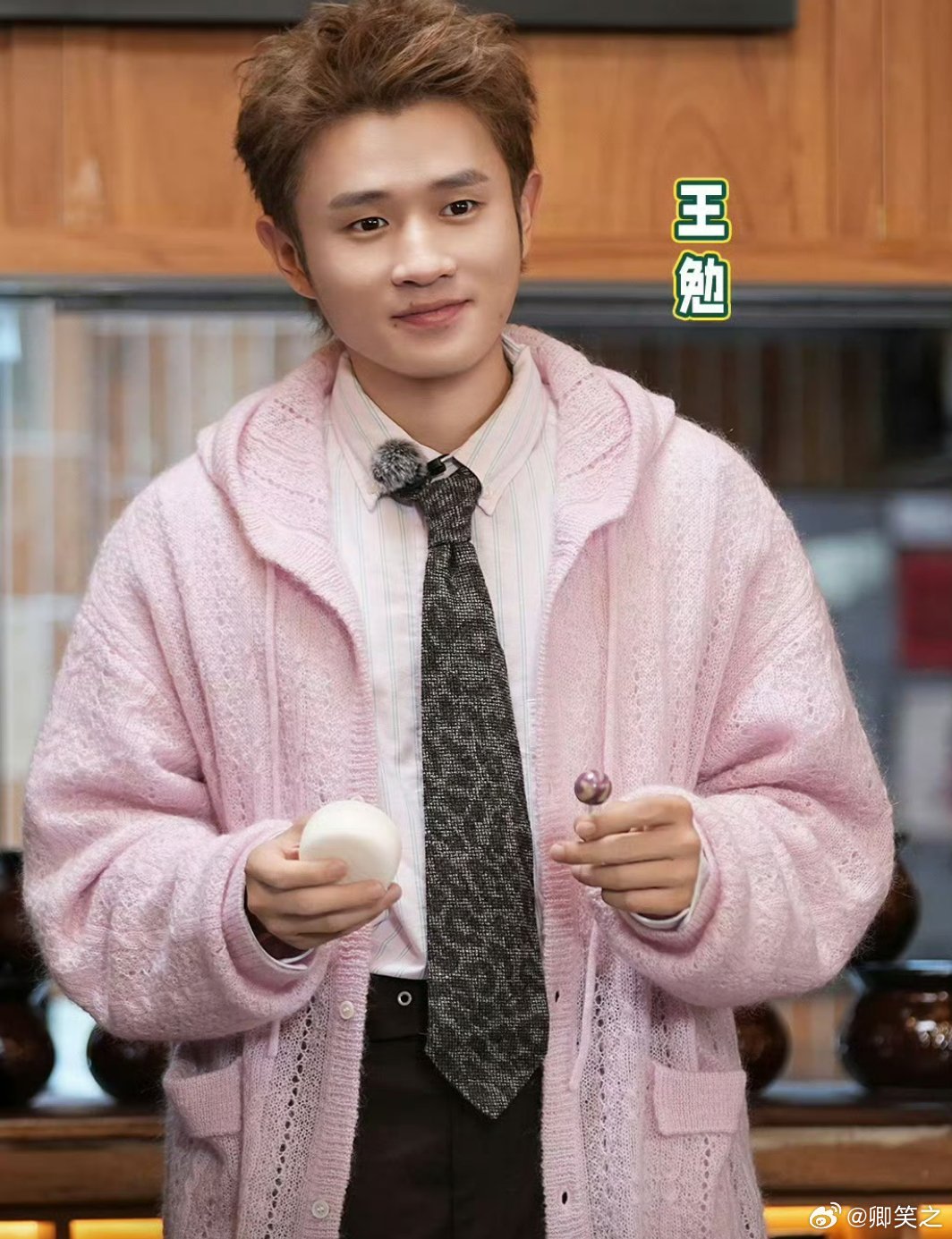 王勉偷跑五哈6先导片勉子这玩笑开得够狠！五哈第六季定档日，他抢先“偷跑”先导片，