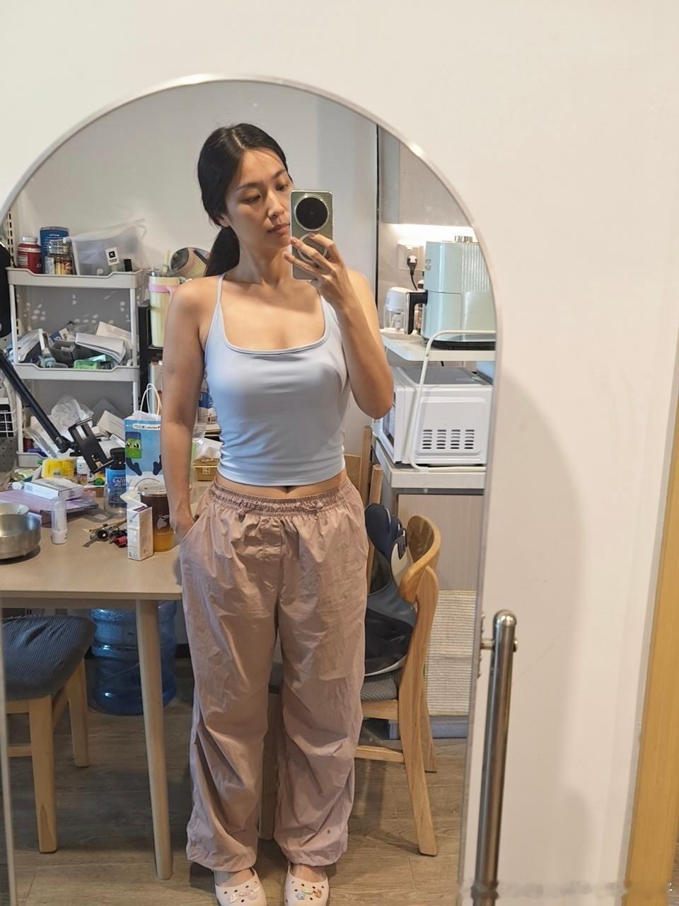 每次想着：“还是再瘦10斤吧，减减”回头看镜子，又觉得还可以啦，不想减了