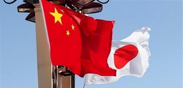 中日关系崩了，全部人都以为日本是在替美国冲锋、替中国台湾省站台！错了！真相是：日