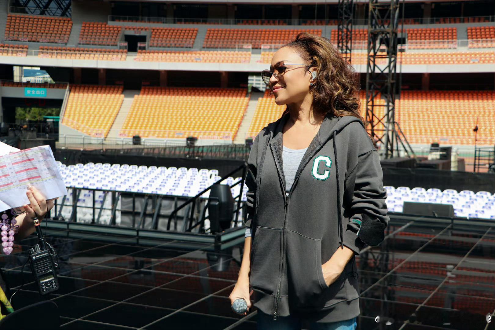 香缇莫加盟声生不息华流季香缇莫官宣加盟声生不息，穿透灵魂的嗓音碰撞华流金曲，这场