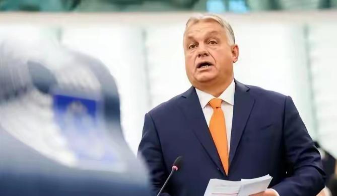 欧尔班确实是个奇人。俄罗斯力挺他，美国力挺他，中国力挺他。非常难得也是极少见的一