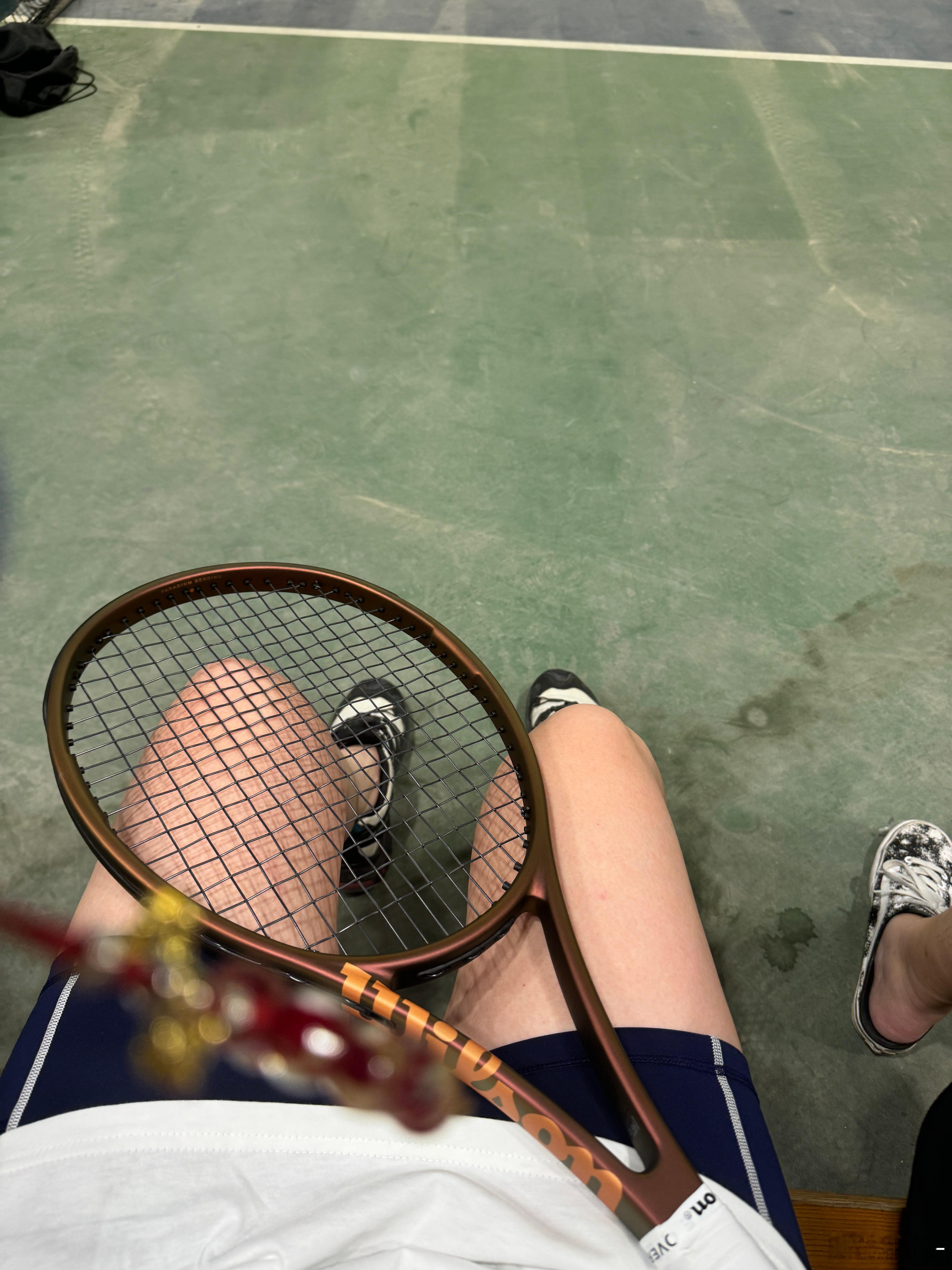 好了，郑钦文T恤/球拍 安排上了开始减肥[doge]#奥运会# 后遗症  ​​​