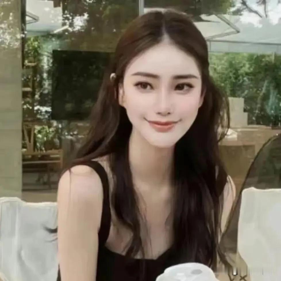 马筱梅说，我跟你说，今天我觉得有点EM0的时候，我收到了一个很励志的一个小视频，