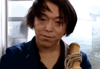 中午12点到武汉，晚上9点就得飞回来，芭莎之夜你最好值得我这么极限 ​​​
