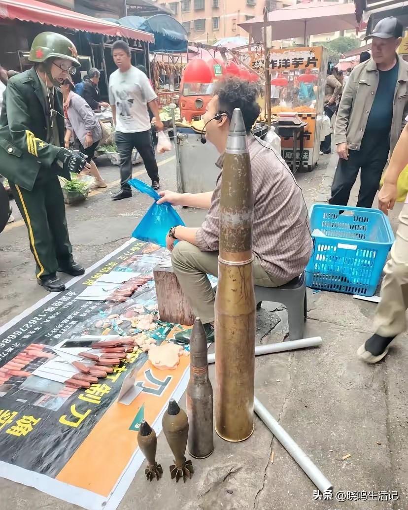 我估摸着老板的意思是，刀具就是身边的材料打造的。