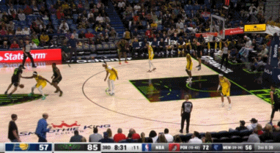NBA赛场镜头：英格拉姆看着速度不快，但还真是难防呀！这长胳膊长腿的，幅度太大了