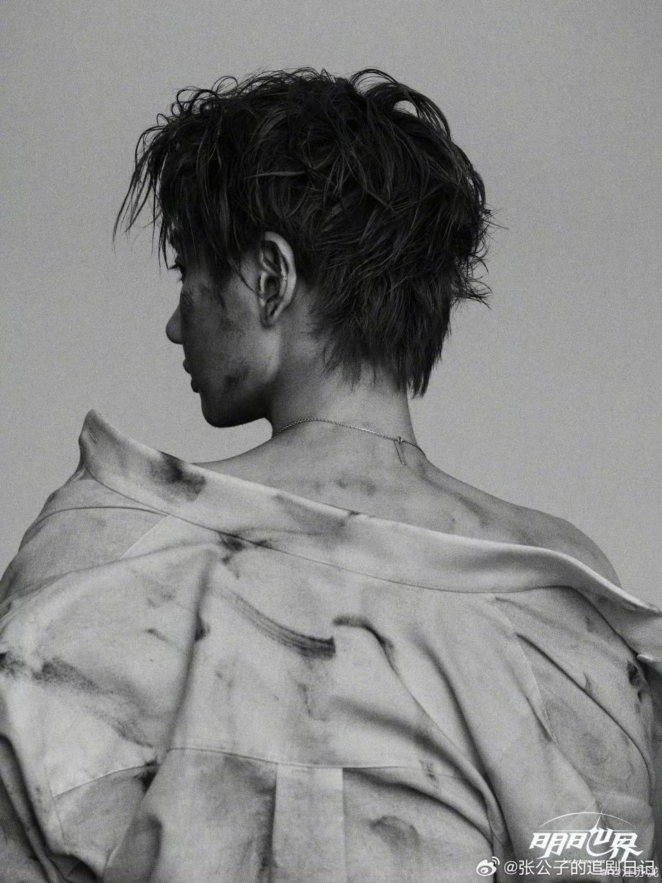 汪苏泷黑白战损九宫格汪苏泷汪苏泷黑白战损九宫格来了！氛围感直接拉满，安静又带感，