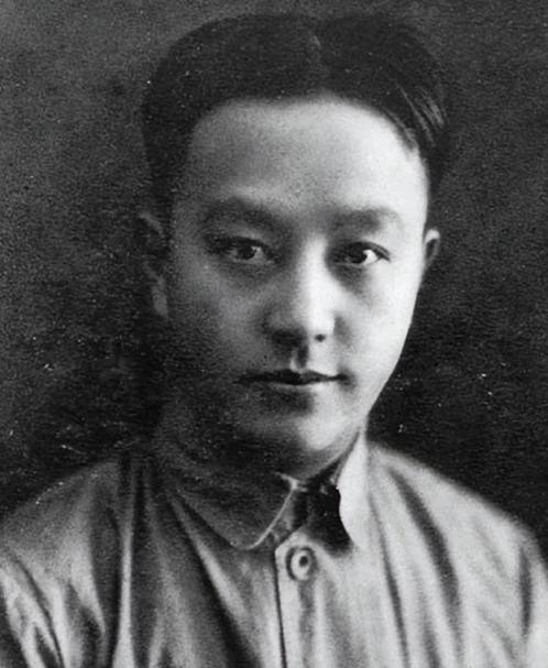 他深夜卷走金库全部黄金，8000红军困死怀玉山，方志敏被俘就义，解放后他竟写信要