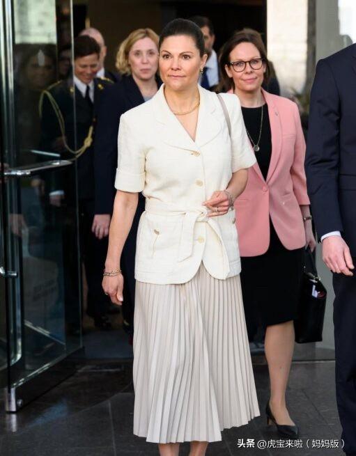 维多利亚王储还在美国工作访问，在奥斯汀参观会谈。这次的行程多是聚焦外交合作、文化